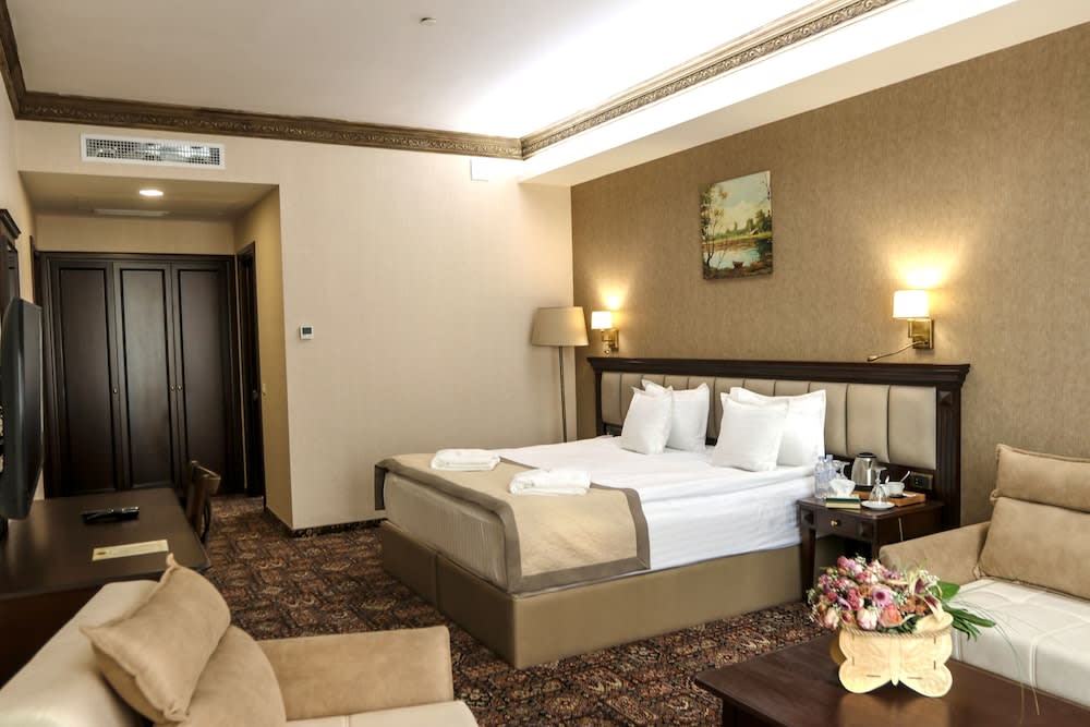 Konyak Hotel 1