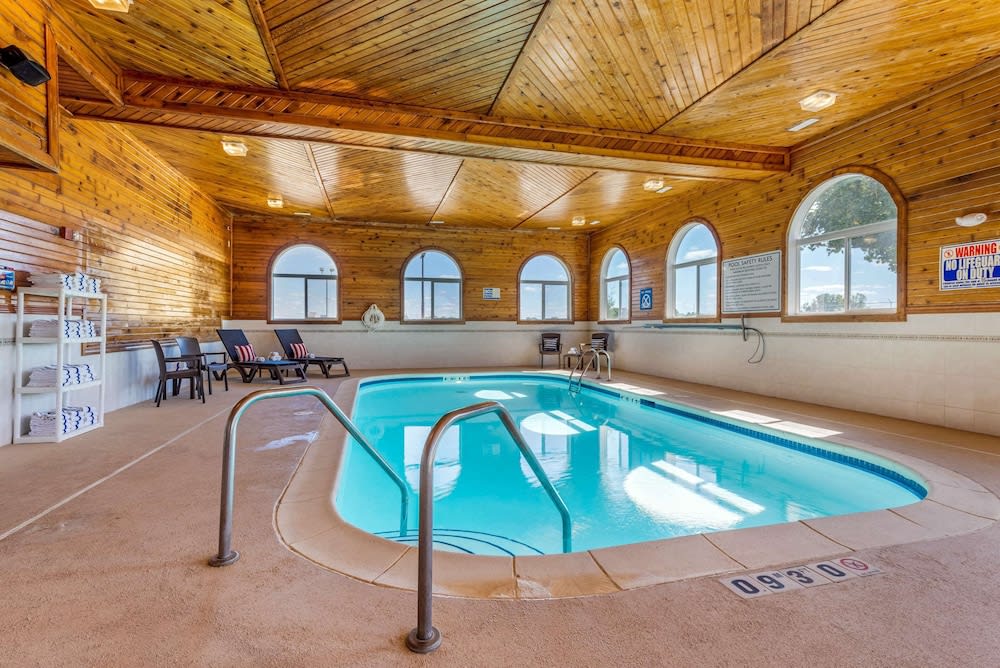 Comfort Inn & Suites near Route 66 1
