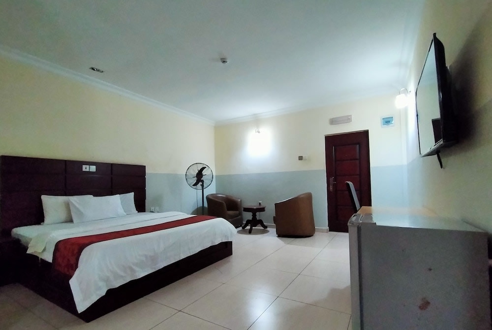 Joy House Hotel and Suites 2
