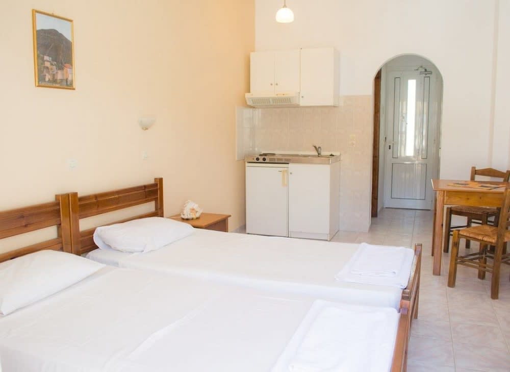 Dorana Apartments & Trekking Hotel 2