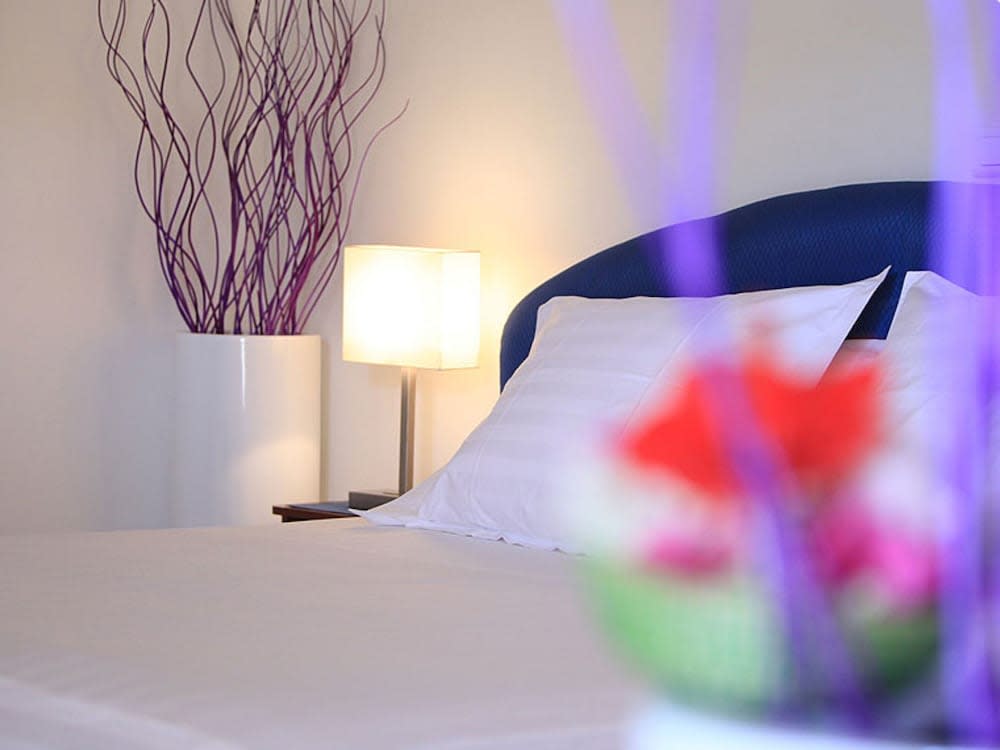 Les Amaryllis Saly 3