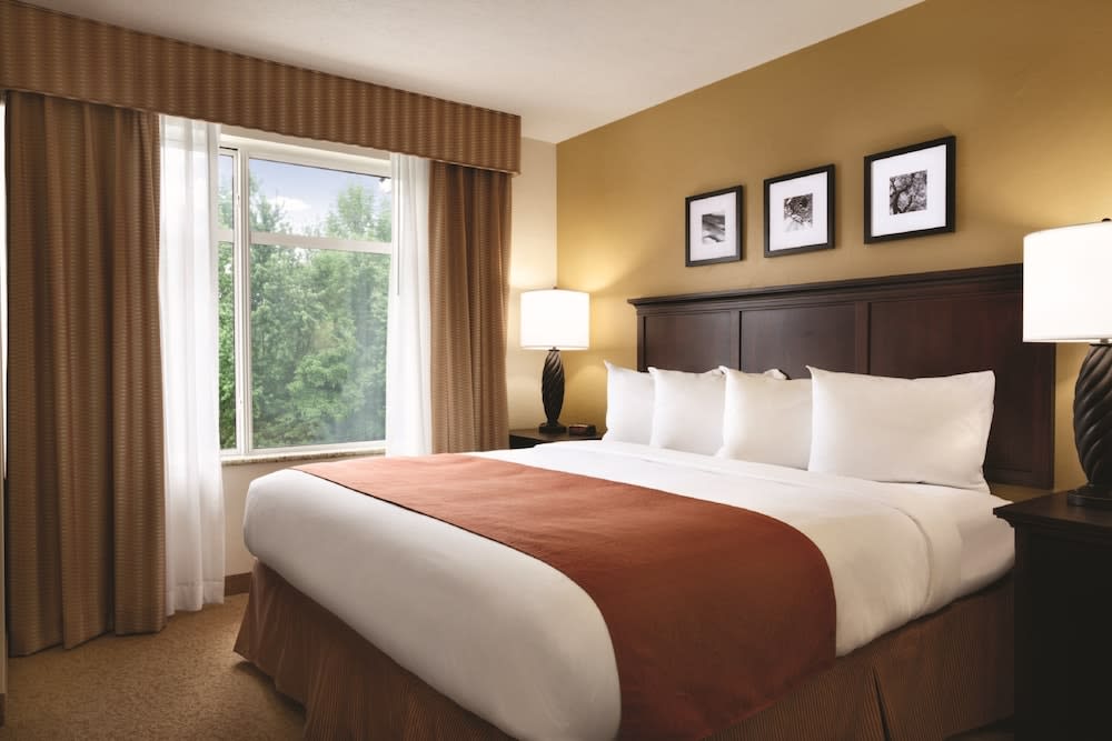 Country Inn & Suites by Radisson, Tulsa, OK 2