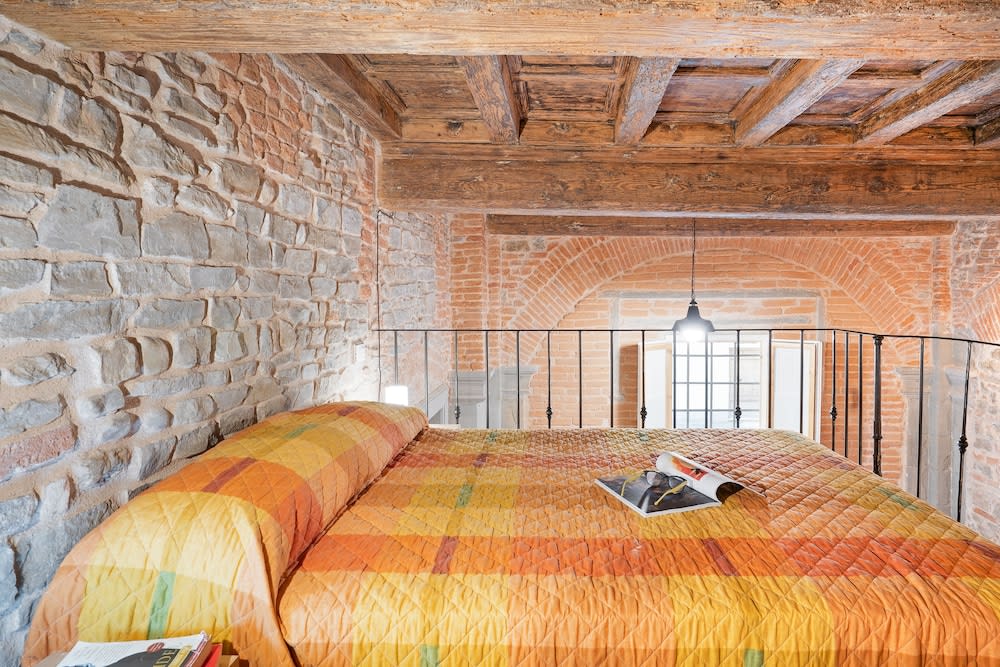 Florence Oltrarno Duplex Apartment 2