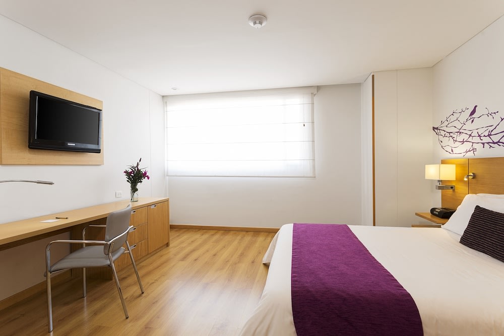 Hotel bh Parque 93 1