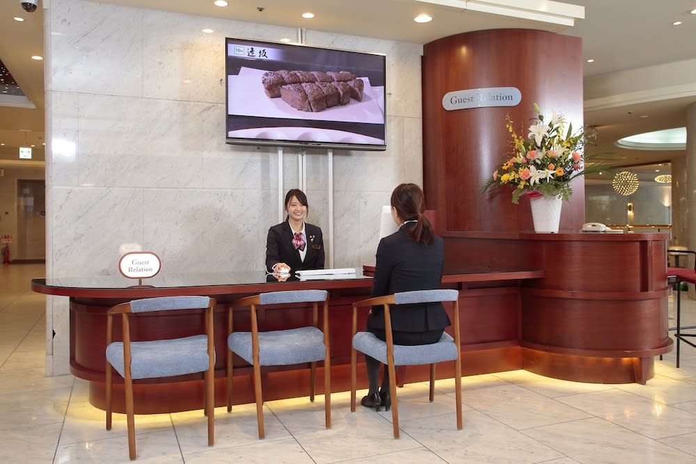 Hotel Plaza Osaka 2