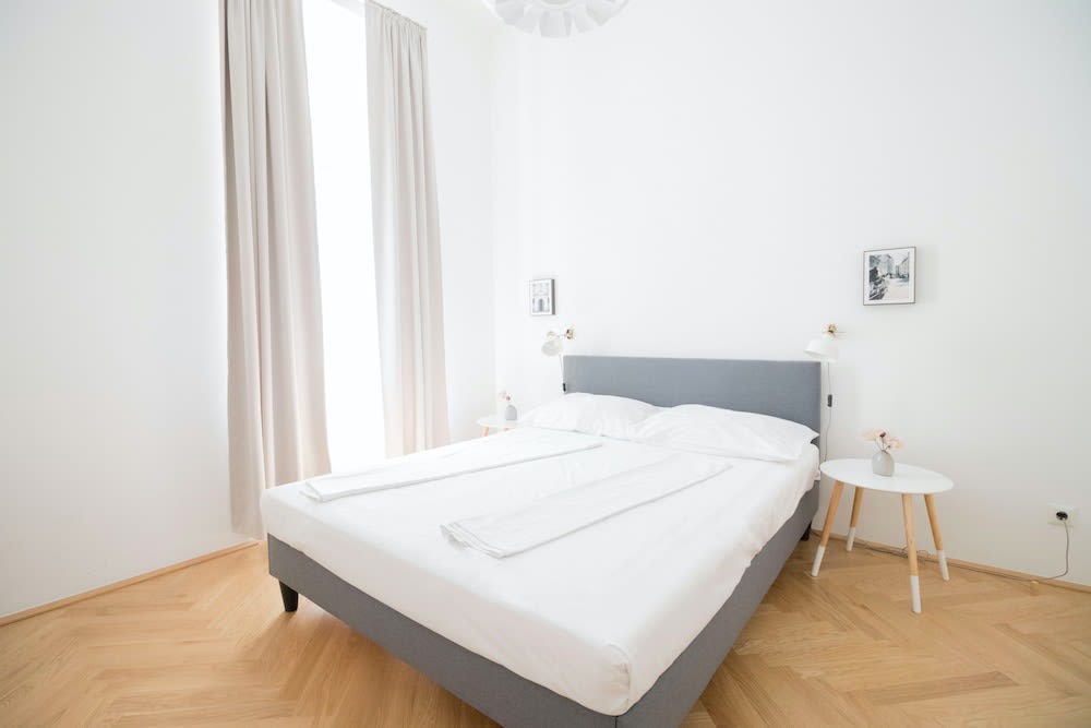 HeyMi Apartments Stephansdom 3