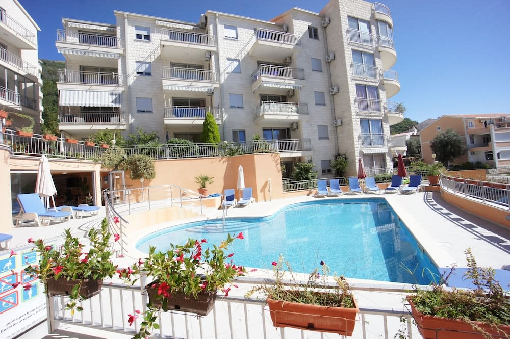 Petrovac Bay Apartments 1