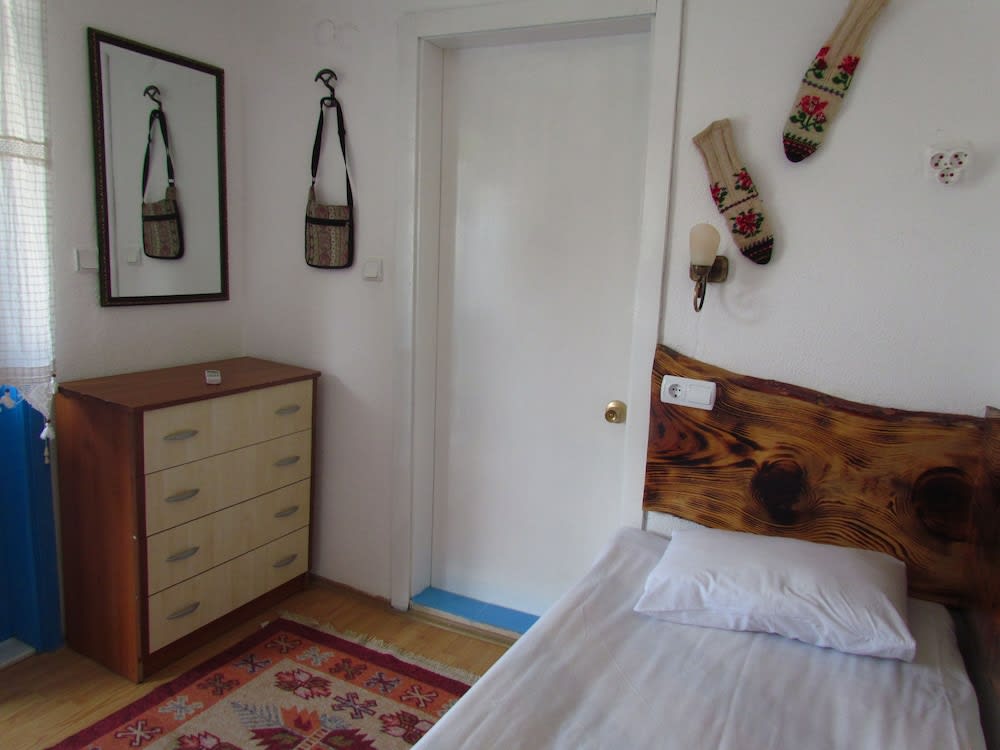 Amazon Antique, Selcuk Best deals