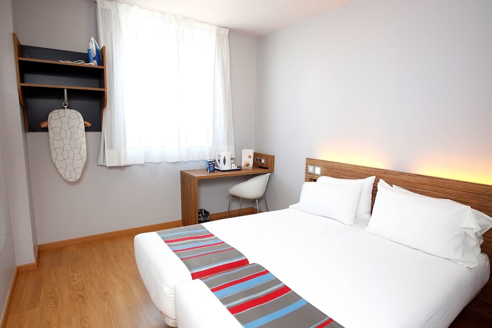 Travelodge Valencia Aeropuerto 4