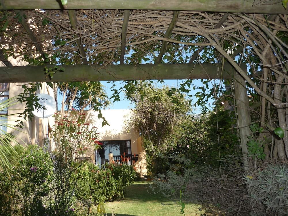 A1 Kynaston Guest House bed and breakfast or self catering 2
