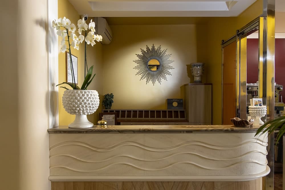 Hotel Riva Del Sole 2