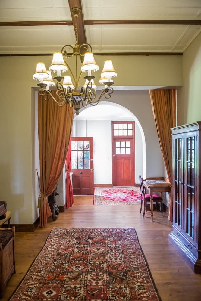 Excelsior Manor Guesthouse 2