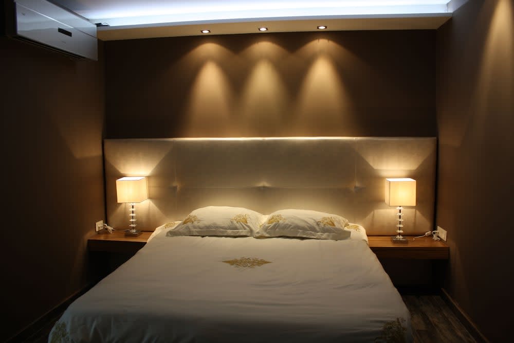 Rich Luxury Suites - Renovated 1