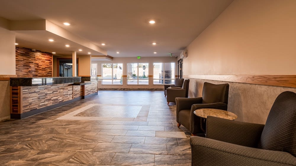 Best Western Plus Silver Saddle Inn 2