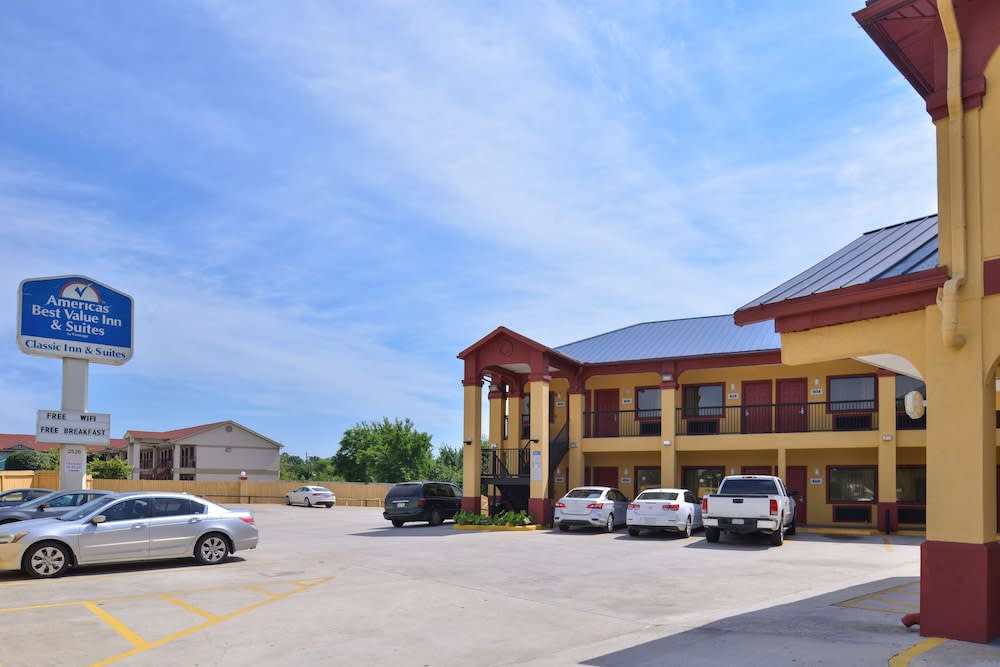 Americas Best Value Inn Downtown Houston 1