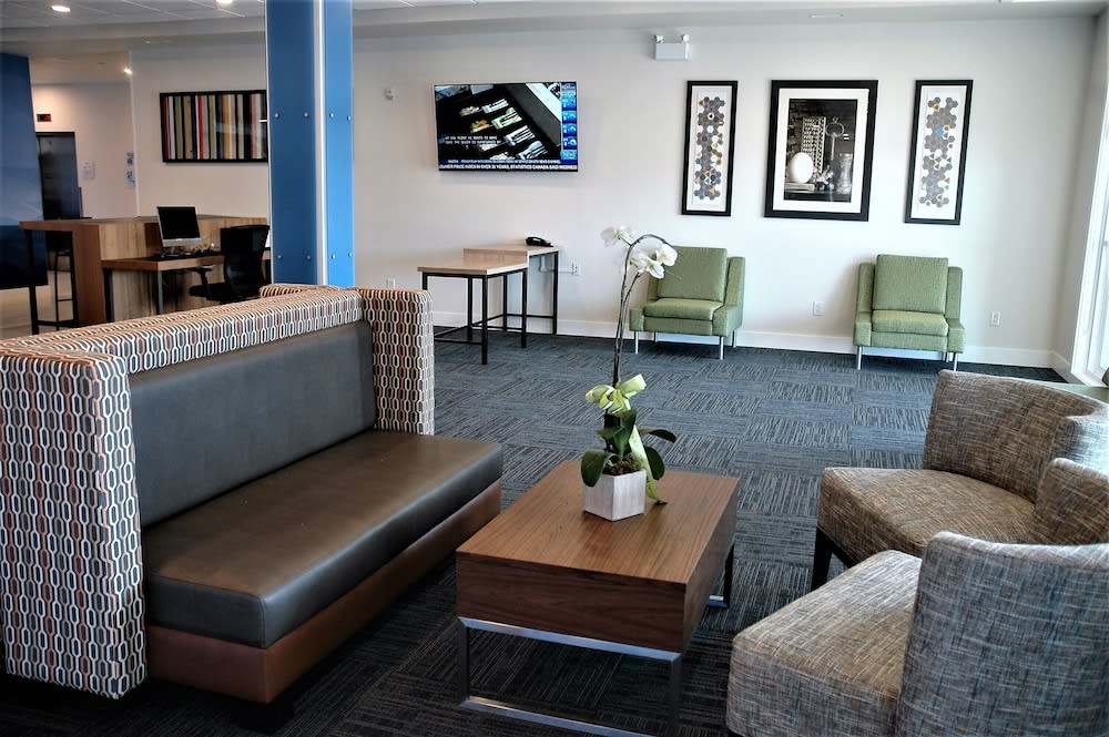 Holiday Inn Express & Suites EDMONTON SW – WINDERMERE by IHG 2