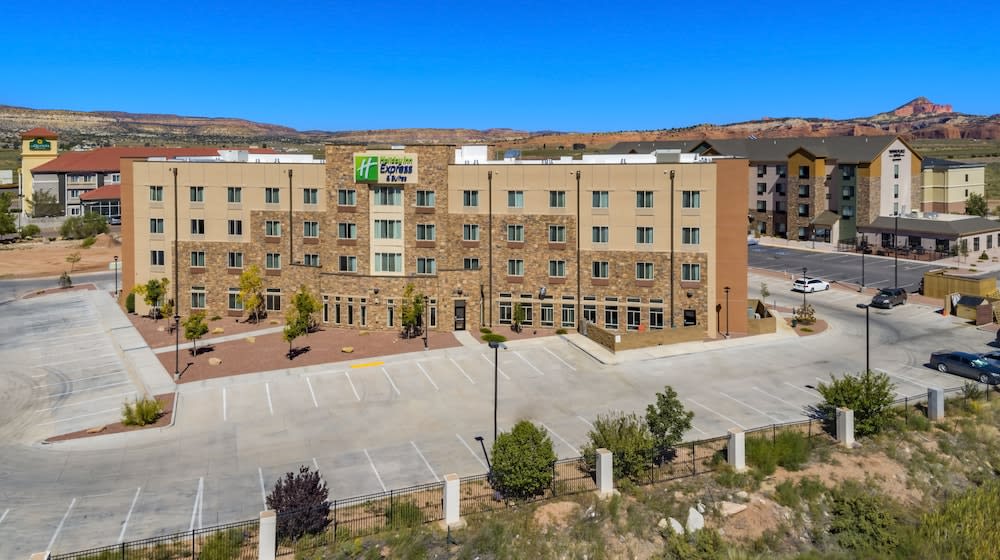 Holiday Inn Express & Suites GALLUP EAST by IHG 1