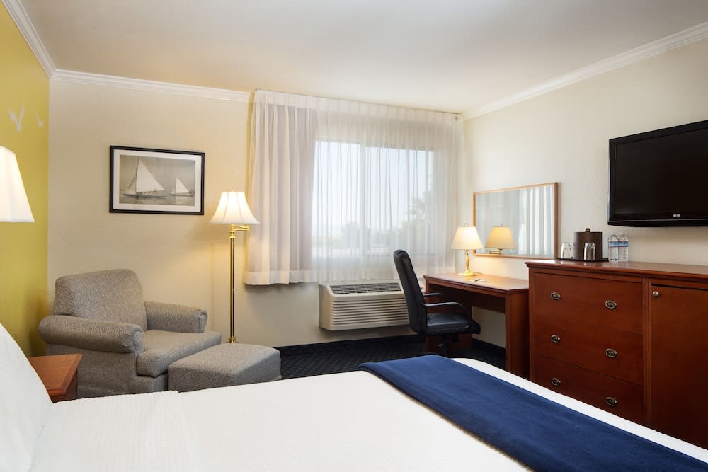 The Marina Inn on San Francisco Bay 2