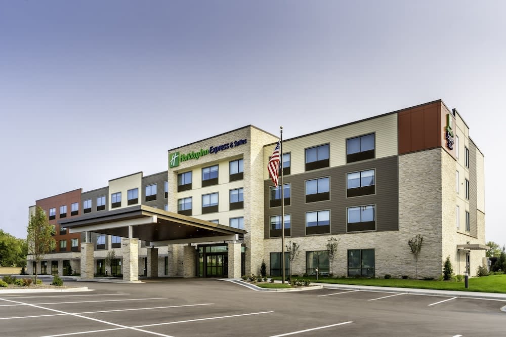 Holiday Inn Express Milwaukee West Allis by IHG 1