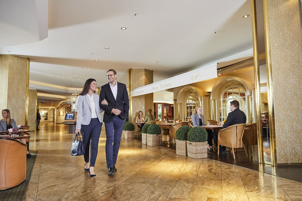 GRAND ELYSEE Hamburg 2