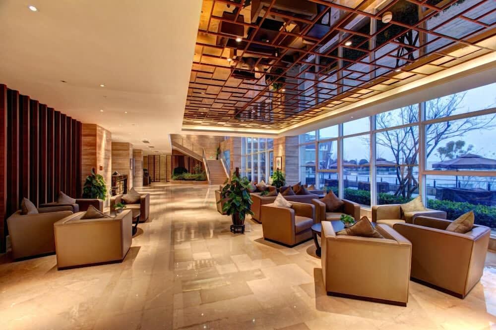 InterContinental Hotels HEILONG LAKE by IHG 2