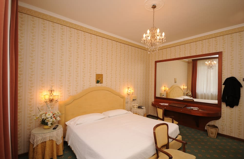 Grand Hotel Excelsior 4