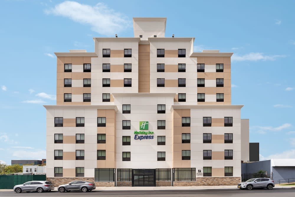Holiday Inn Express JAMAICA - JFK AIRTRAIN - NYC by IHG 1