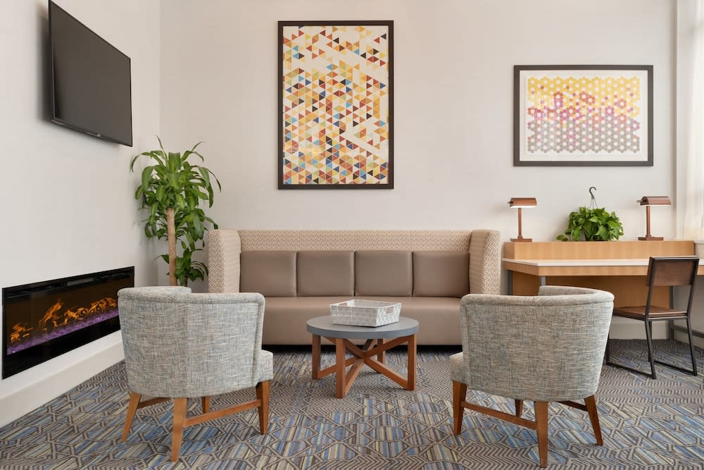 Holiday Inn Express JAMAICA - JFK AIRTRAIN - NYC by IHG 4