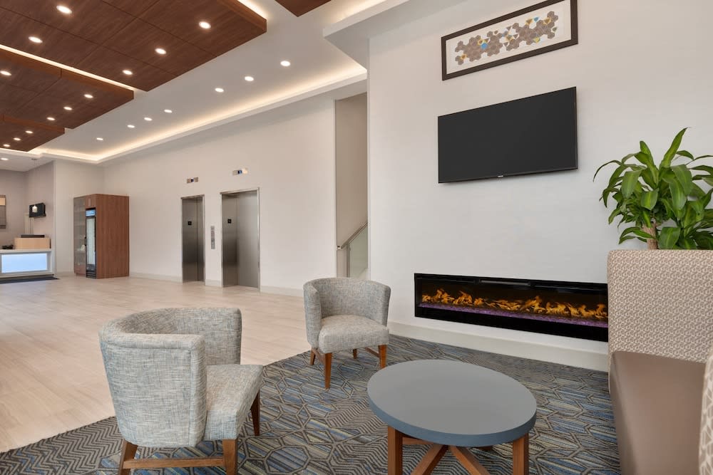 Holiday Inn Express JAMAICA - JFK AIRTRAIN - NYC by IHG 5