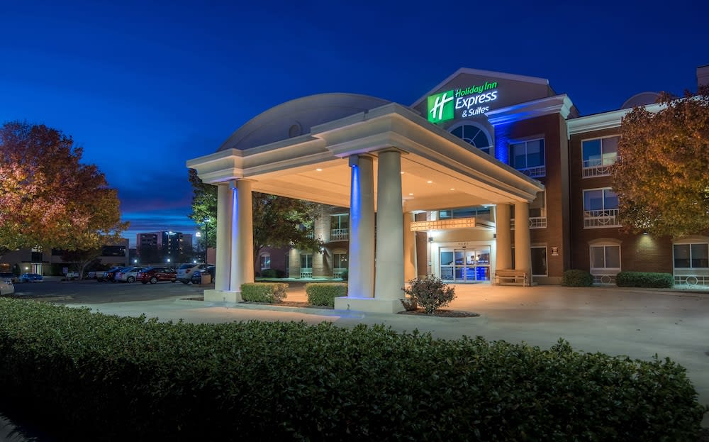 Holiday Inn Express & Suites Plano West - Frisco by IHG 1