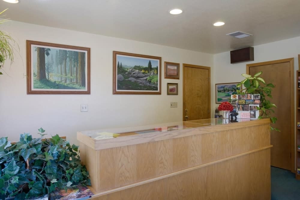 Lazy J Ranch Motel 2
