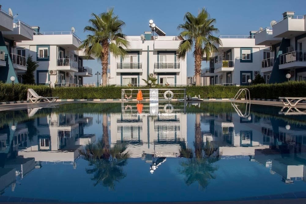 Blue Moon Villa 1