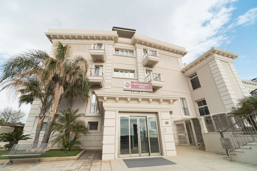 Best Western Plus Hotel Perla Del Porto 1