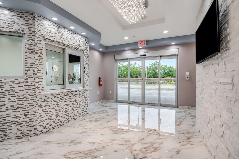 Americas Best Value Inn & Suites Houston at Hwy 6 2