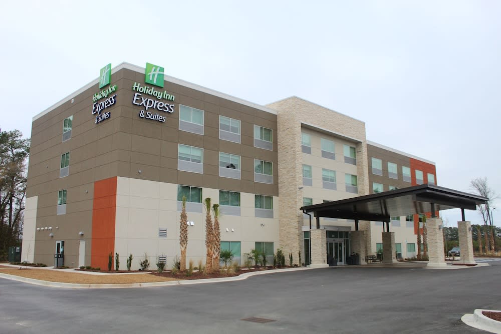 Holiday Inn Express & Suites LATTA by IHG 1