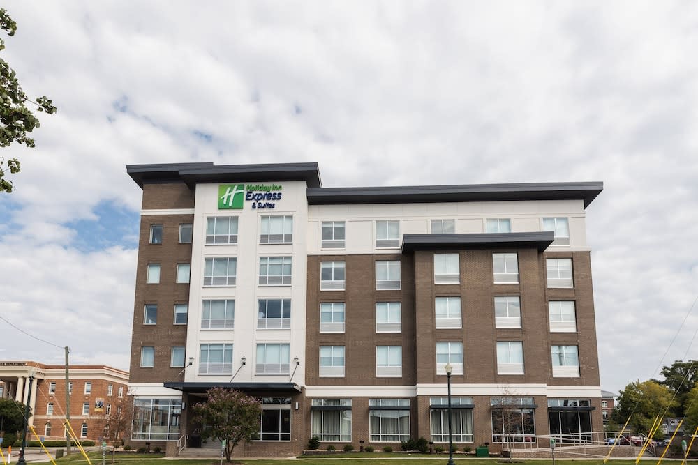Holiday Inn Express & Suites COLUMBIA DOWNTOWN – THE VISTA by IHG 1
