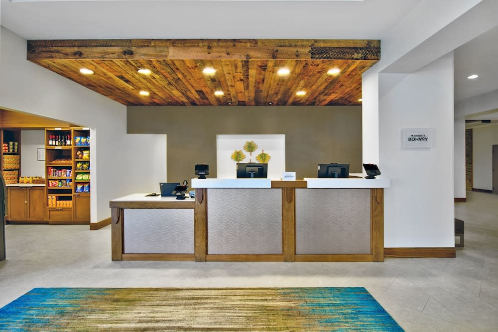 Fairfield by Marriott Inn & Suites Orlando at FLAMINGO CROSSINGS® Town