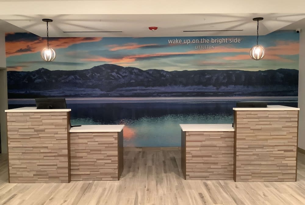 La Quinta Inn & Suites by Wyndham Littleton-Red Rocks 3