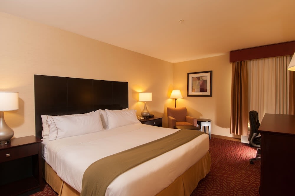 Holiday Inn Express Vernon - Manchester by IHG 5