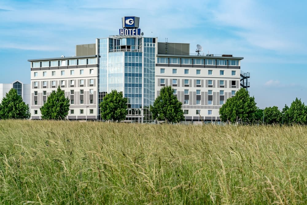 Globana Airport Hotel 1
