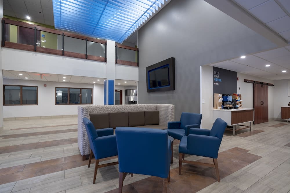 Holiday Inn Express Minneapolis/Coon Rapids/Blaine by IHG 4