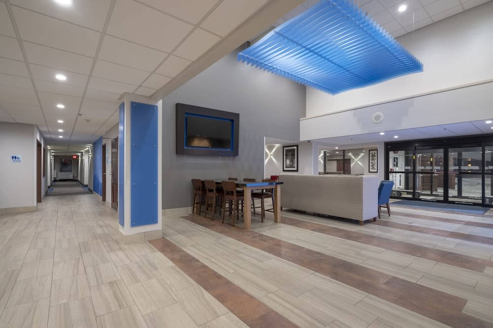 Holiday Inn Express Minneapolis/Coon Rapids/Blaine by IHG 3