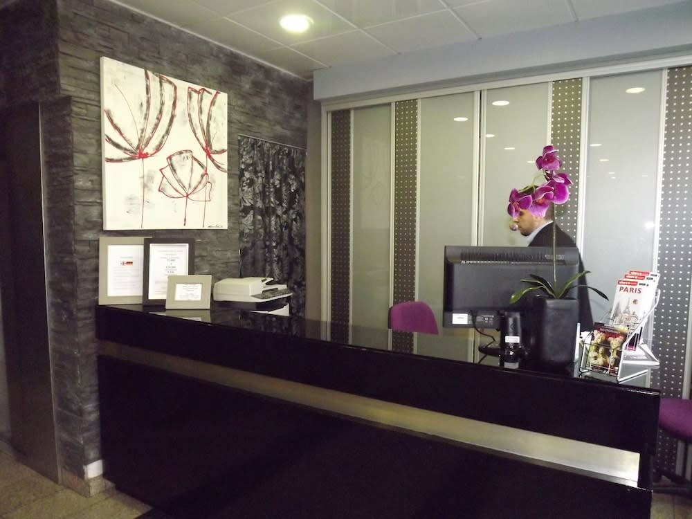 Grand Hotel Nouvel Opera 3