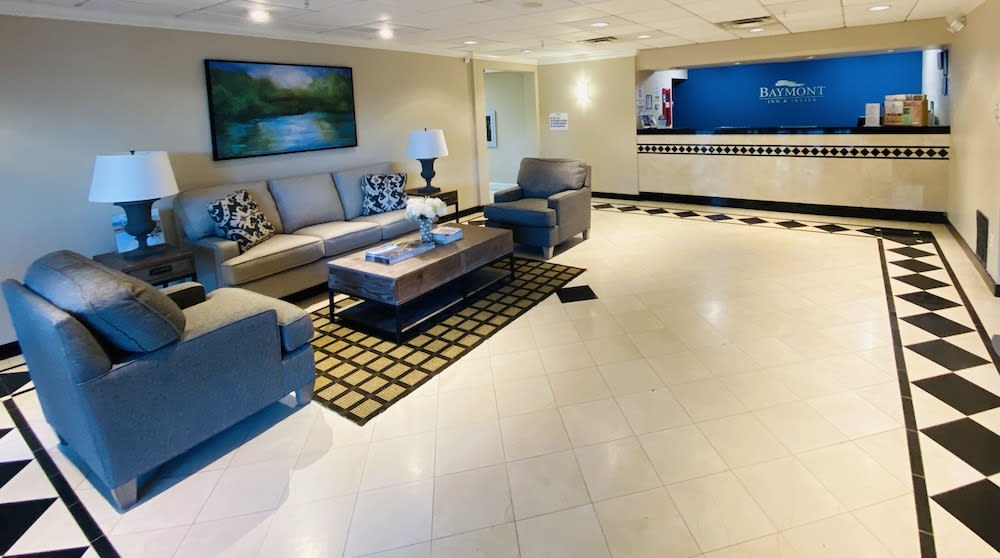 Baymont by Wyndham Latham Albany Airport 2