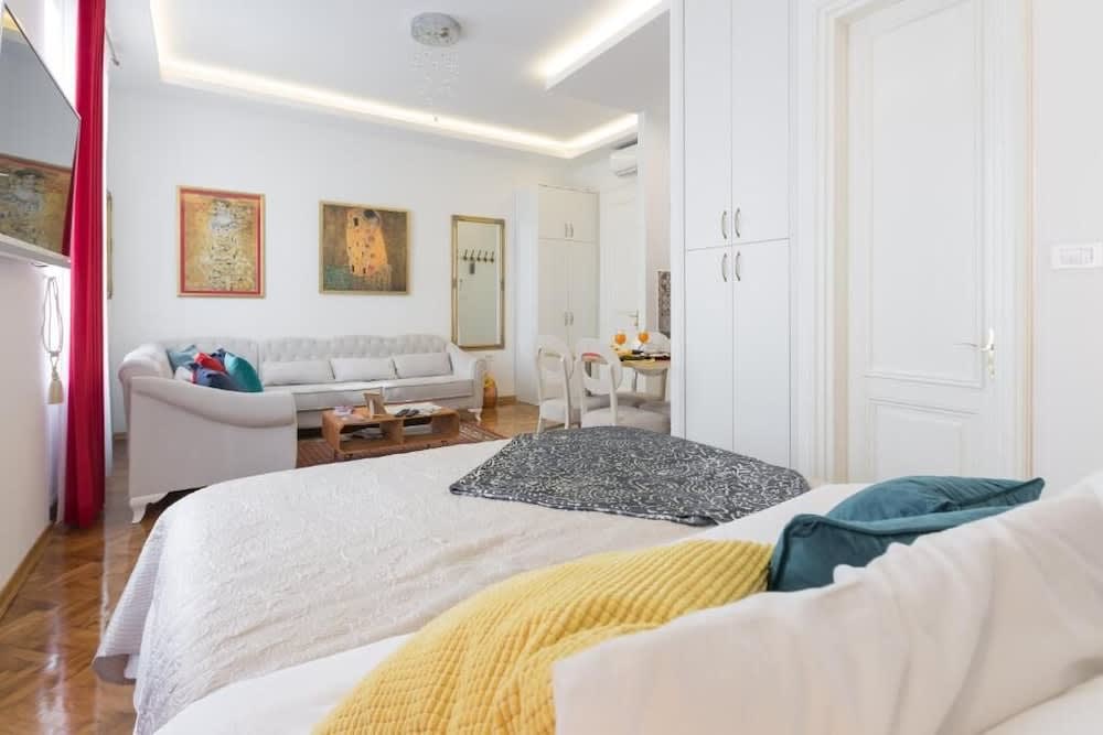 Aurelia Antik apartments & rooms, Zagreb City Center 1