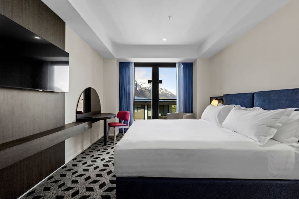 Holiday Inn QUEENSTOWN REMARKABLES PARK by IHG 2