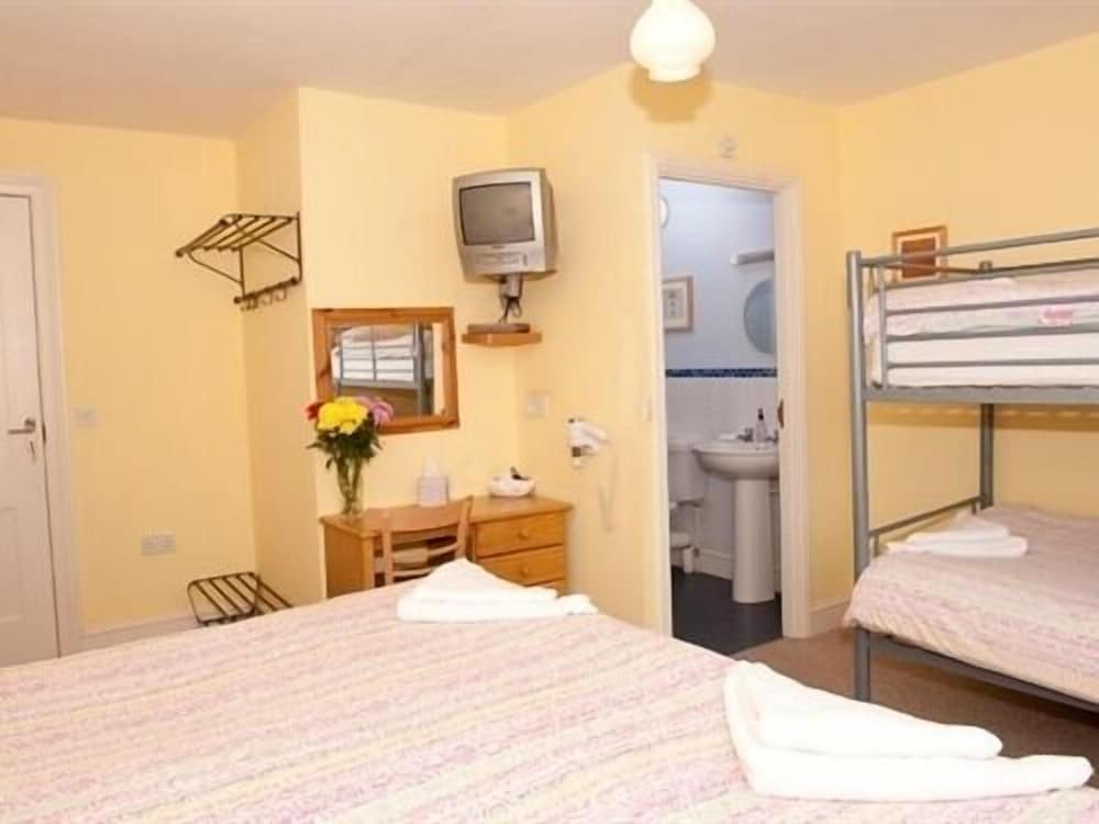 Holbrook Bed and Breakfast 2
