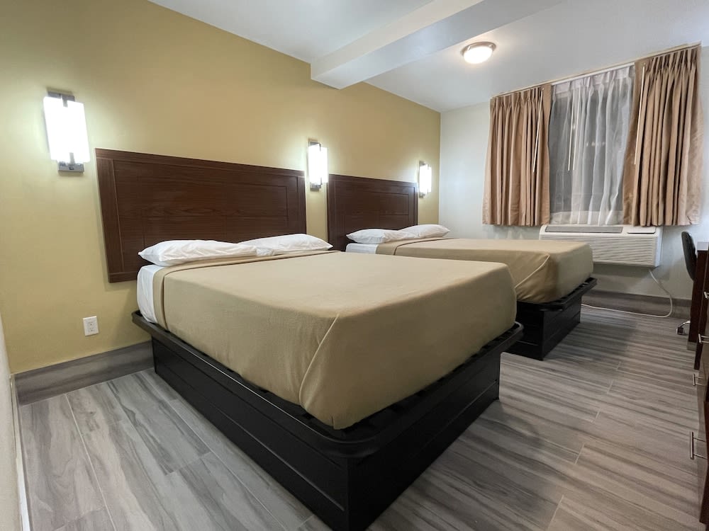 Hotel 369 Brooklyn 1