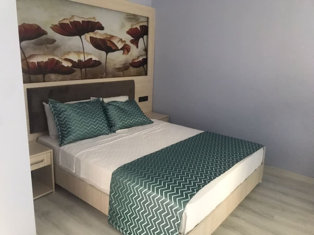 Josef Hotel 1