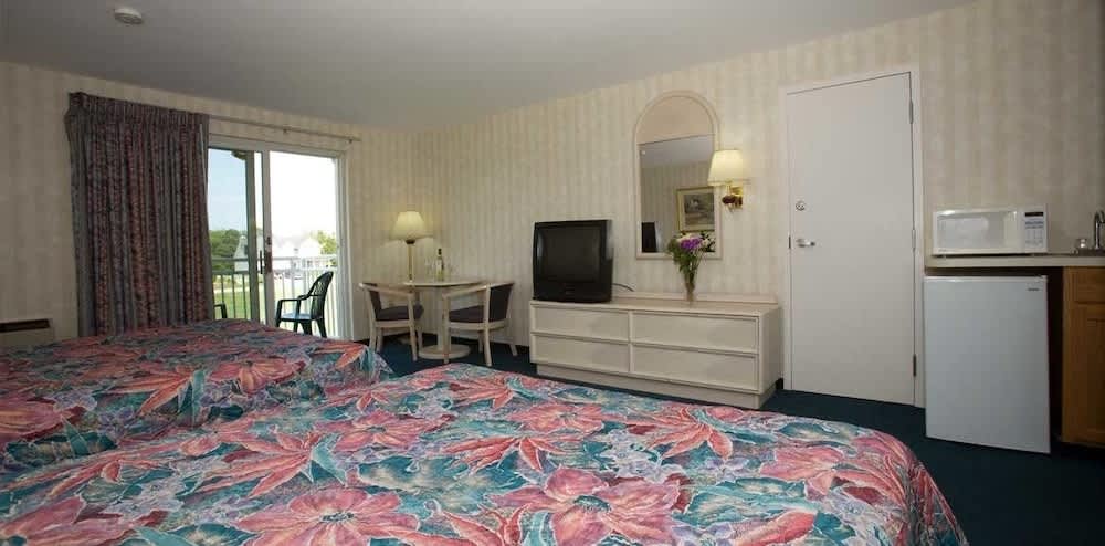 Winnapaug Inn 2